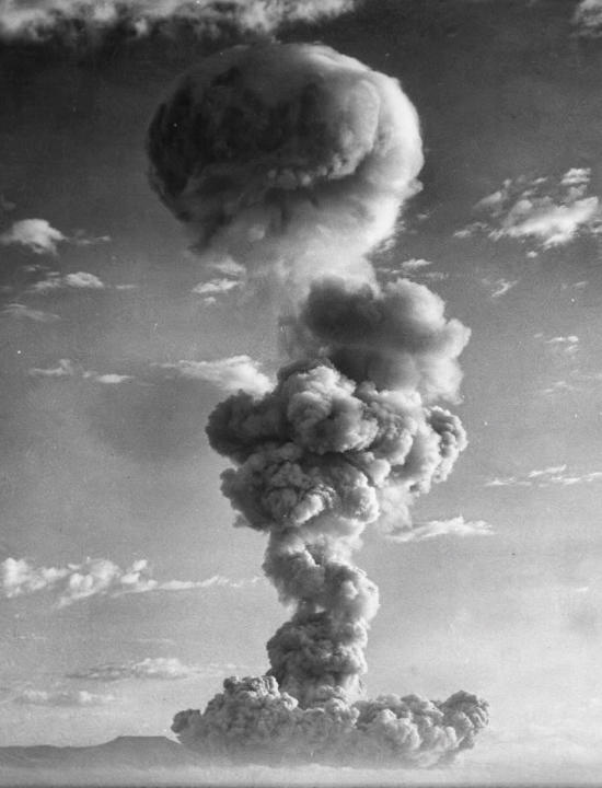 Nuclear cloud smioke column